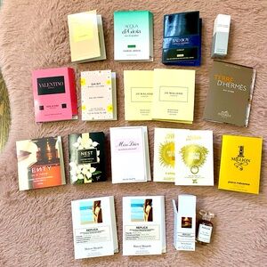 Lot of 18 perfume samples!
